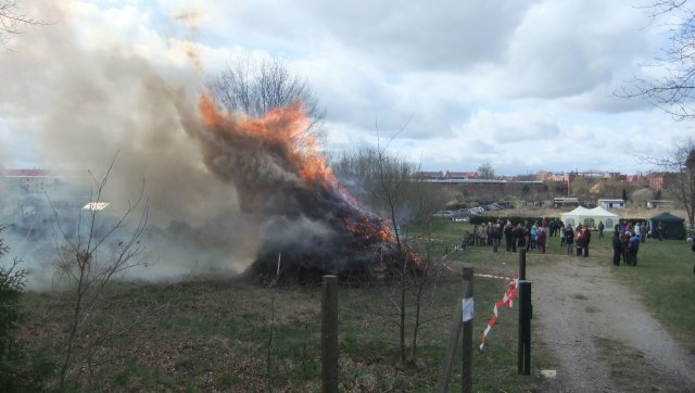 Osterfeuer2012_1